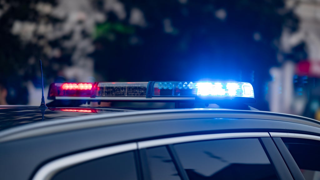 Shelter-in-place issued in Burnsville after shooting injures 1 — WCCO / CBS Minnesota, St. Louis Park Community news