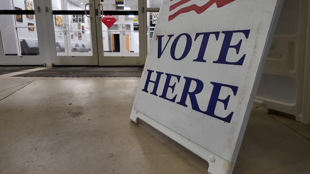 More than 200K Minnesotans have cast their ballots in midterm election — WCCO / CBS Minnesota, St. Louis Park Community news
