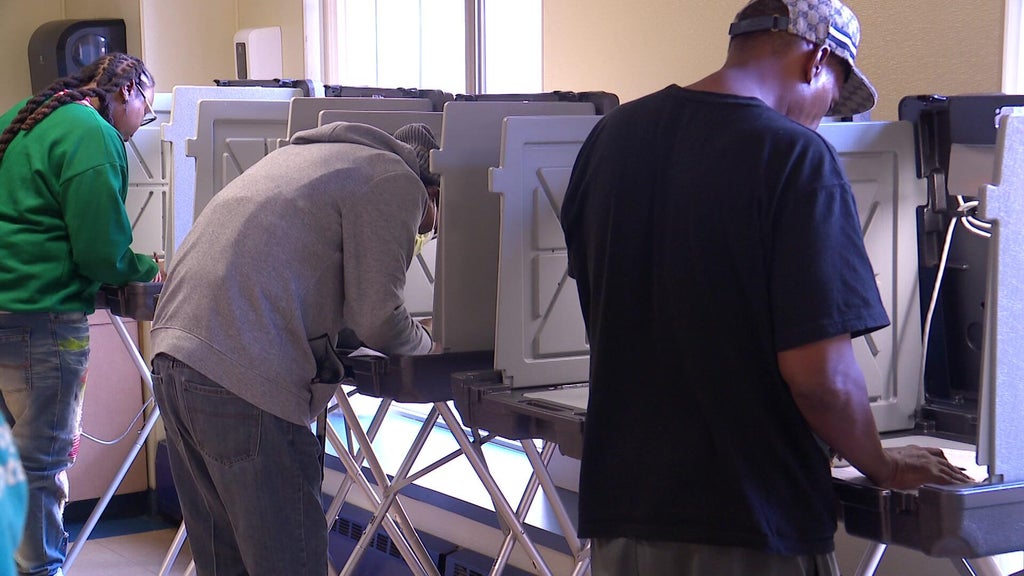 Catholic Charities helps Minnesota's unhoused vote ahead of midterms — WCCO / CBS Minnesota, St. Louis Park Sports news