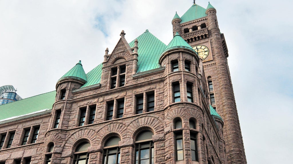 Minneapolis council votes 9-4 to eliminate safety office; Mayor Frey meeting with council members — St. Louis Park Government news