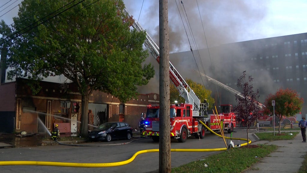 2 Minneapolis firefighters hurt in East Franklin Avenue business fire — WCCO / CBS Minnesota, St. Louis Park Health news