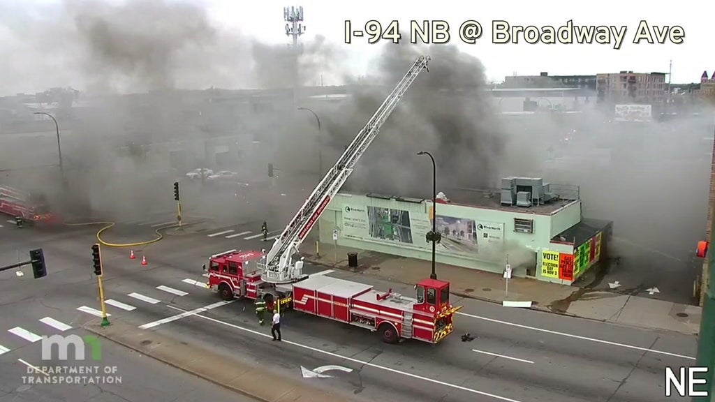 Crews respond to fire at building in north Minneapolis — WCCO / CBS Minnesota, St. Louis Park Community news