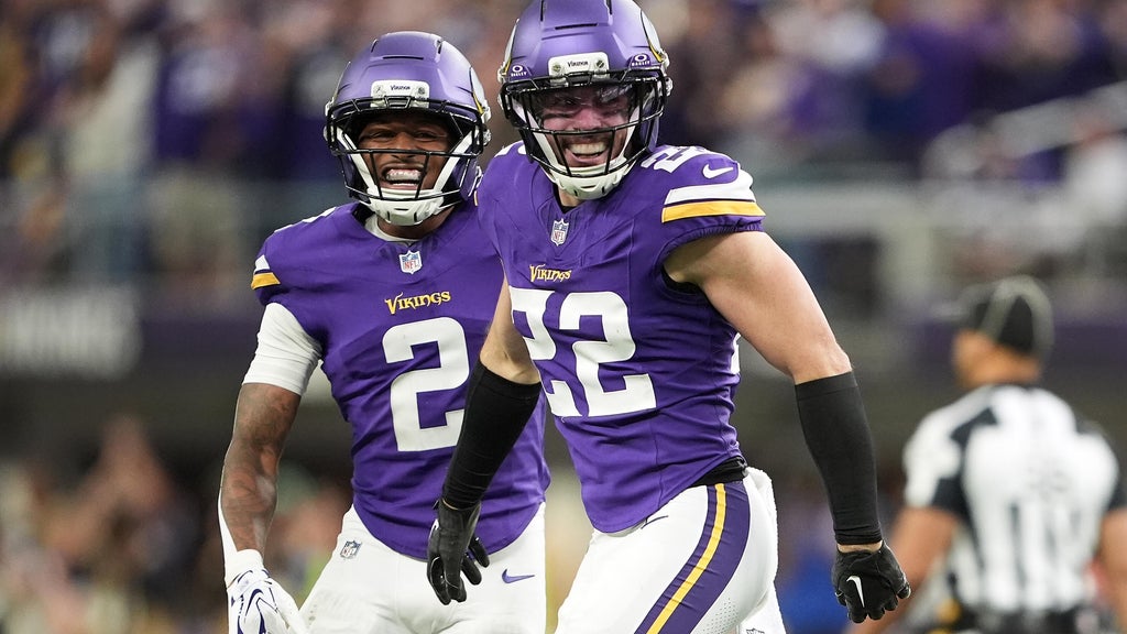 Vikings defense clamps down on Daniel Jones and the Colts for a 16-10 victory to stay undefeated — WCCO / CBS Minnesota, St. Louis Park Arts news