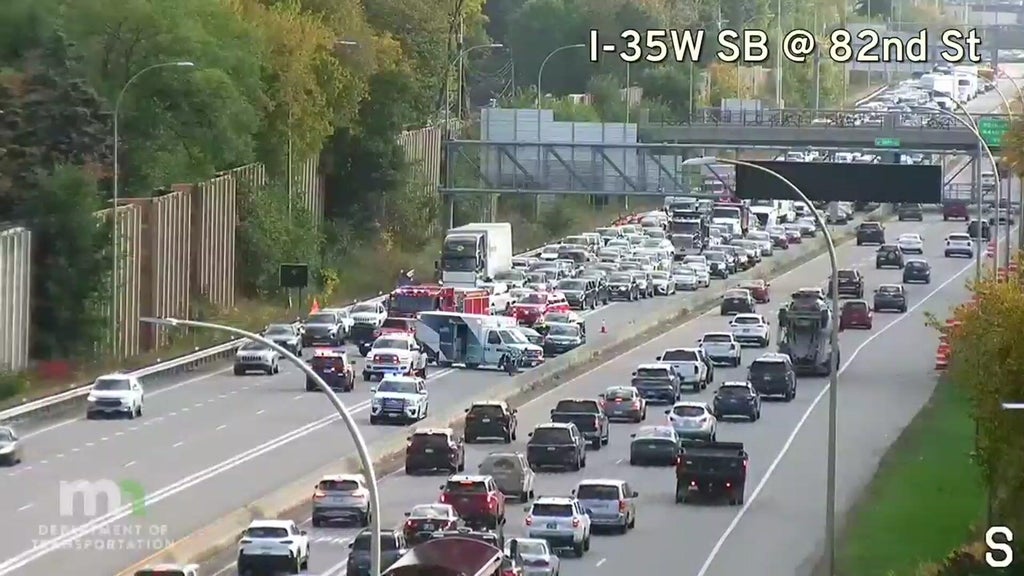 3 drivers injured in crash on Interstate 35W in Bloomington, state patrol says — WCCO / CBS Minnesota, St. Louis Park Health news