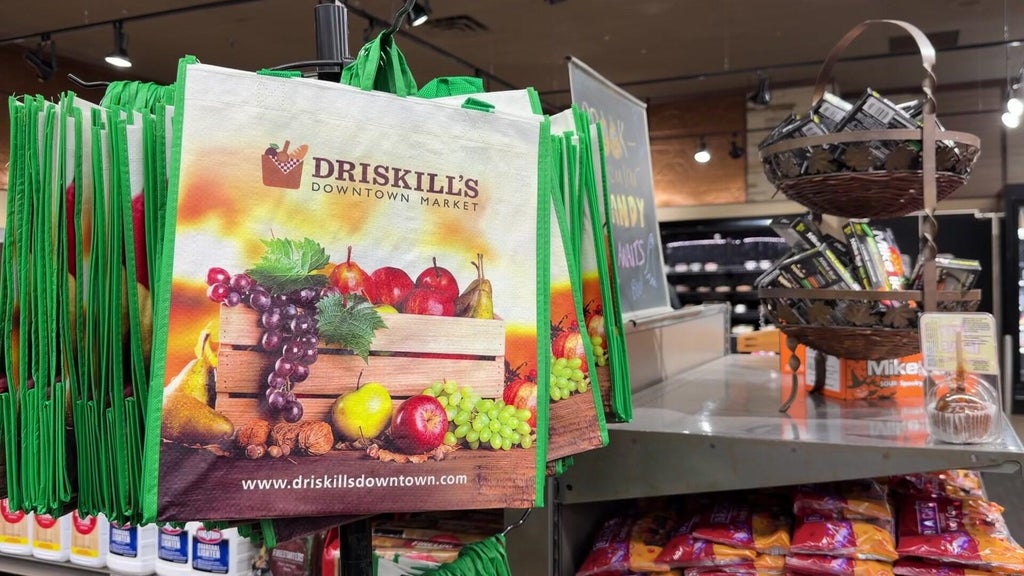 Hopkins grocery store seeks community support amid sales struggles — WCCO / CBS Minnesota, St. Louis Park Government news