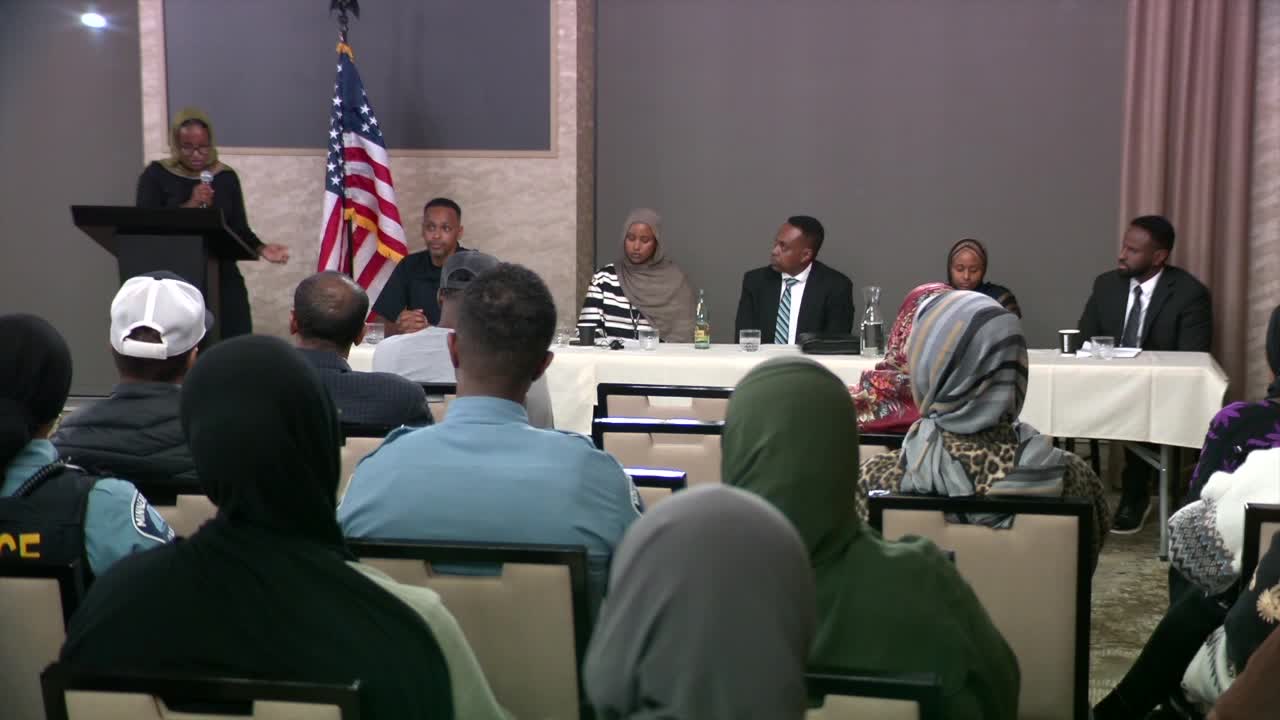 Somali-American police officers address gang violence at town hall; community shares possible solutions — KSTP 5, St. Louis Park Business news