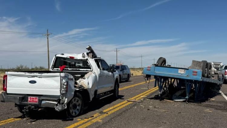 Single-vehicle crash closes intersection of State Highway 18 and County Road 306 in Winkler County — NewsWest 9 (Permian Basin), St. Louis Park Community news