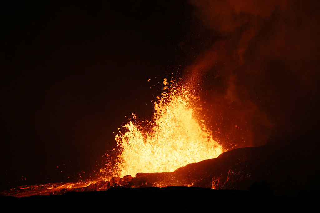 Kīlauea volcano activity prompts trail closures at popular Hawaii national park — FOX 9, St. Louis Park Schools news