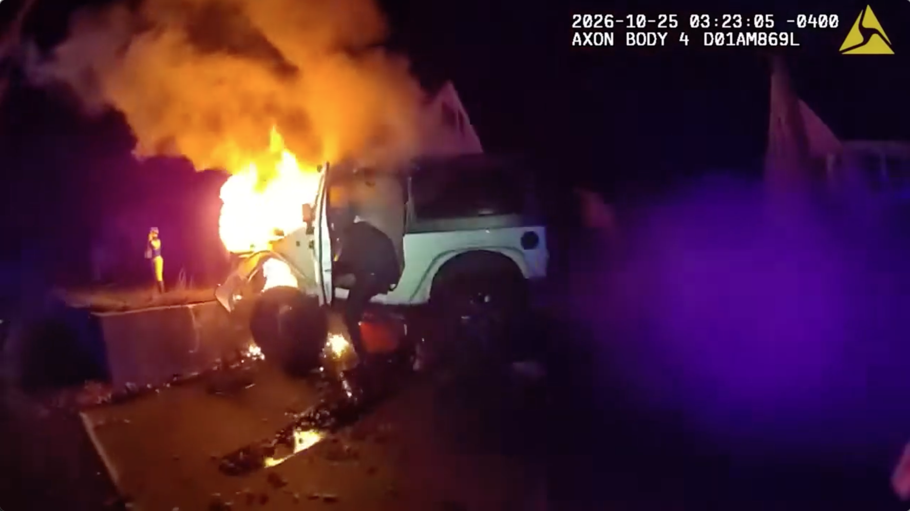Bodycam video shows police rescuing man from burning Jeep after crash; driver facing multiple charges — FOX 9, St. Louis Park Community news