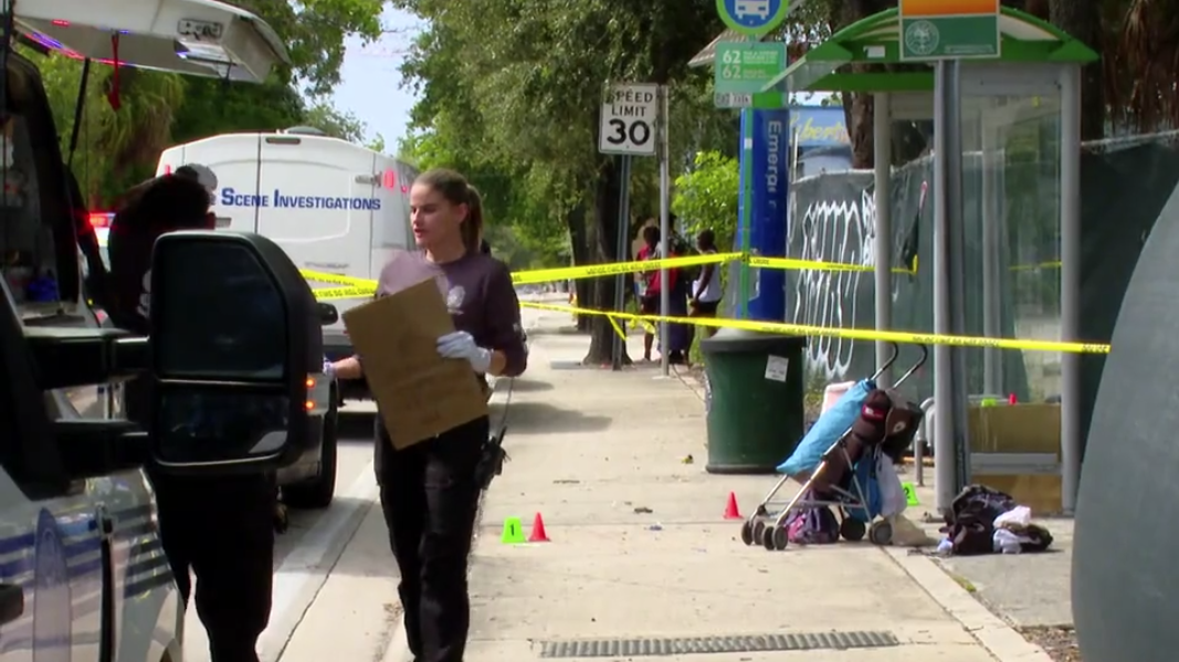 Attacker, victim injured in stabbing at Miami bus stop — WSVN 7 Miami-Dade, St. Louis Park Community news
